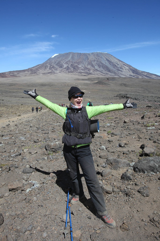 27870946920 C8a297cf62 B